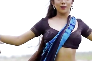 Noya Daman Desi HoT Dance.