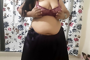 horny beamy titties Indian bhabhi getting available for her sex night part 1