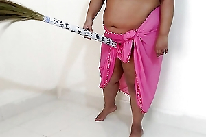 Sexy aunty has sex with a dust-broom after a long time sweeping the house - Hindi Clear Audio