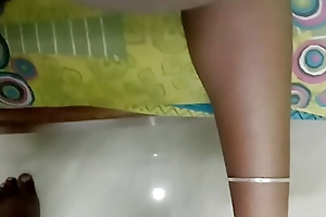Kerala aunty koothiyil adi plus condom broken while doing koothiyil adi