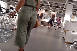 Candid petite Indian ass booty